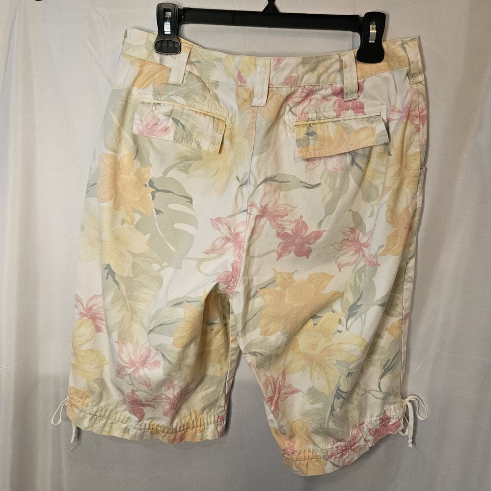 Caribbean Joe Shorts Womens Size 12 Multicolor Floral Bermudas Summer Beach - Picture 2 of 6